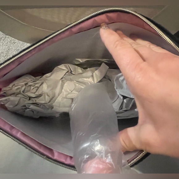 Juicy Couture Velour Black Embossed Cosmetic Bag Large New With Tags - Picture 8 of 8